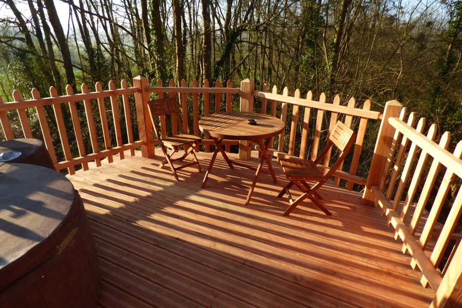 cabane-insolite-construction-bois-4 cabane-insolite-construction-bois-4