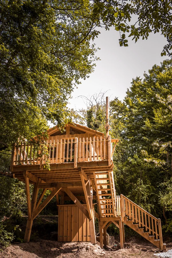 cabane-sur-pilotis-construction-bois cabane-sur-pilotis-construction-bois